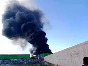 Adana'da Geri Dönüşüm Fabrikası Yandı!