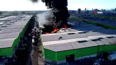 Adana'da Geri Dönüşüm Fabrikası Yandı!