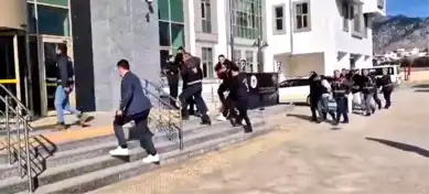 Kozan'da Sosyal Medya Paylaşımı Cinayete Yol Açtı