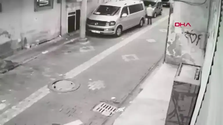 Adana'da Ev Kurşunlama Olayı Kamerada