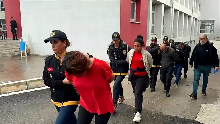 Adana'da Kadın Cinayeti: 3 Tutuklama