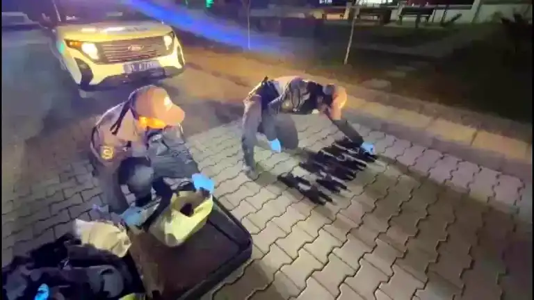 Adana'da Otobüste 15 Ruhsatsız Tabanca!
