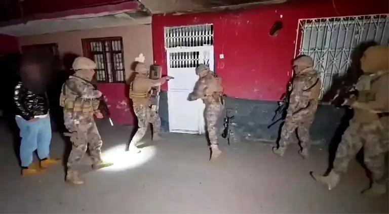 Adana'da 7 Uyuşturucu Şüphelisi Tutuklandı